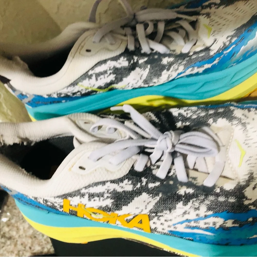 Hoka Clifton-style Running Shoes in Blue, Yellow & White - Picture 7 of 7